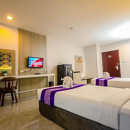 Embryo Hotel Патая Екстериор снимка