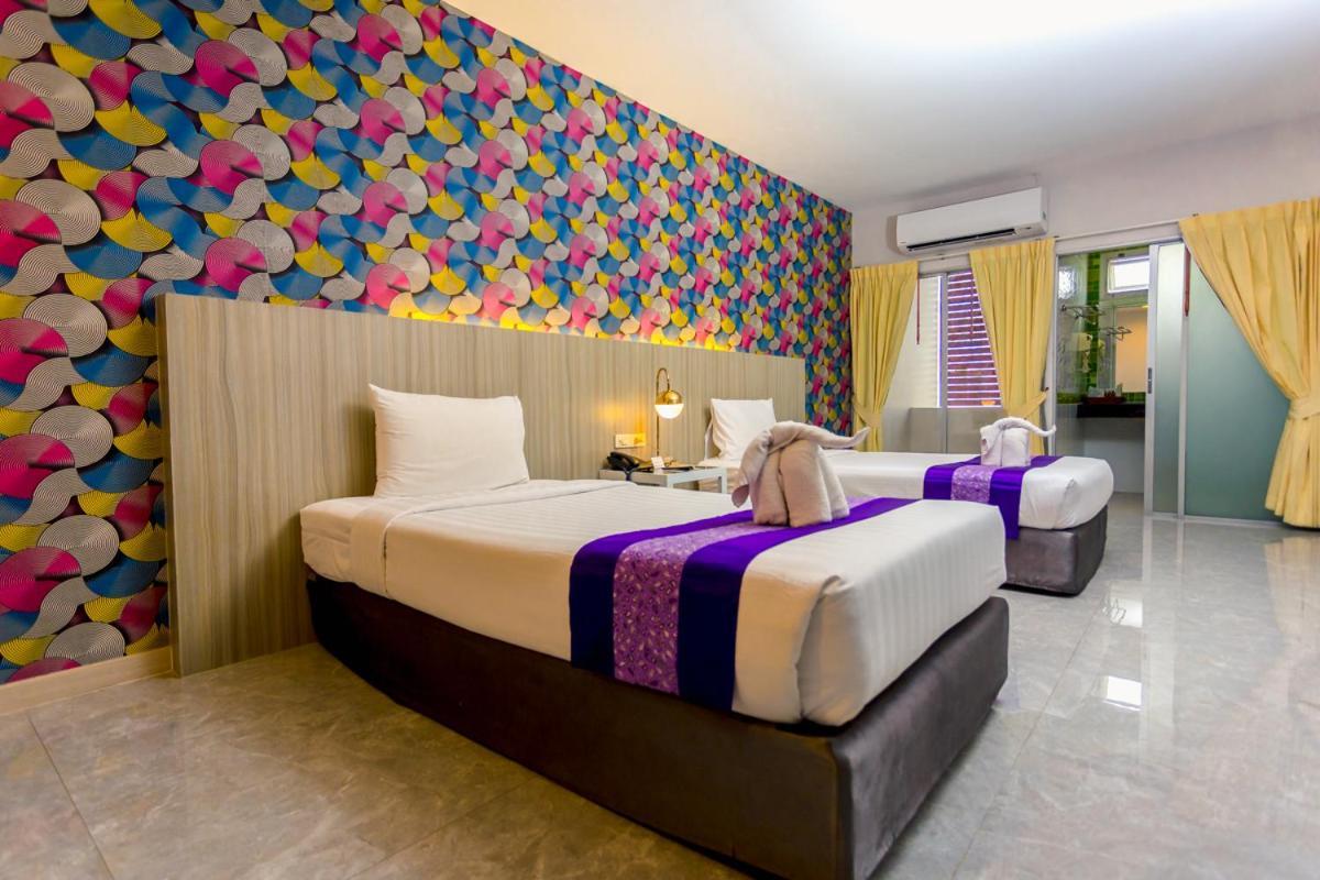 Embryo Hotel Патая Екстериор снимка