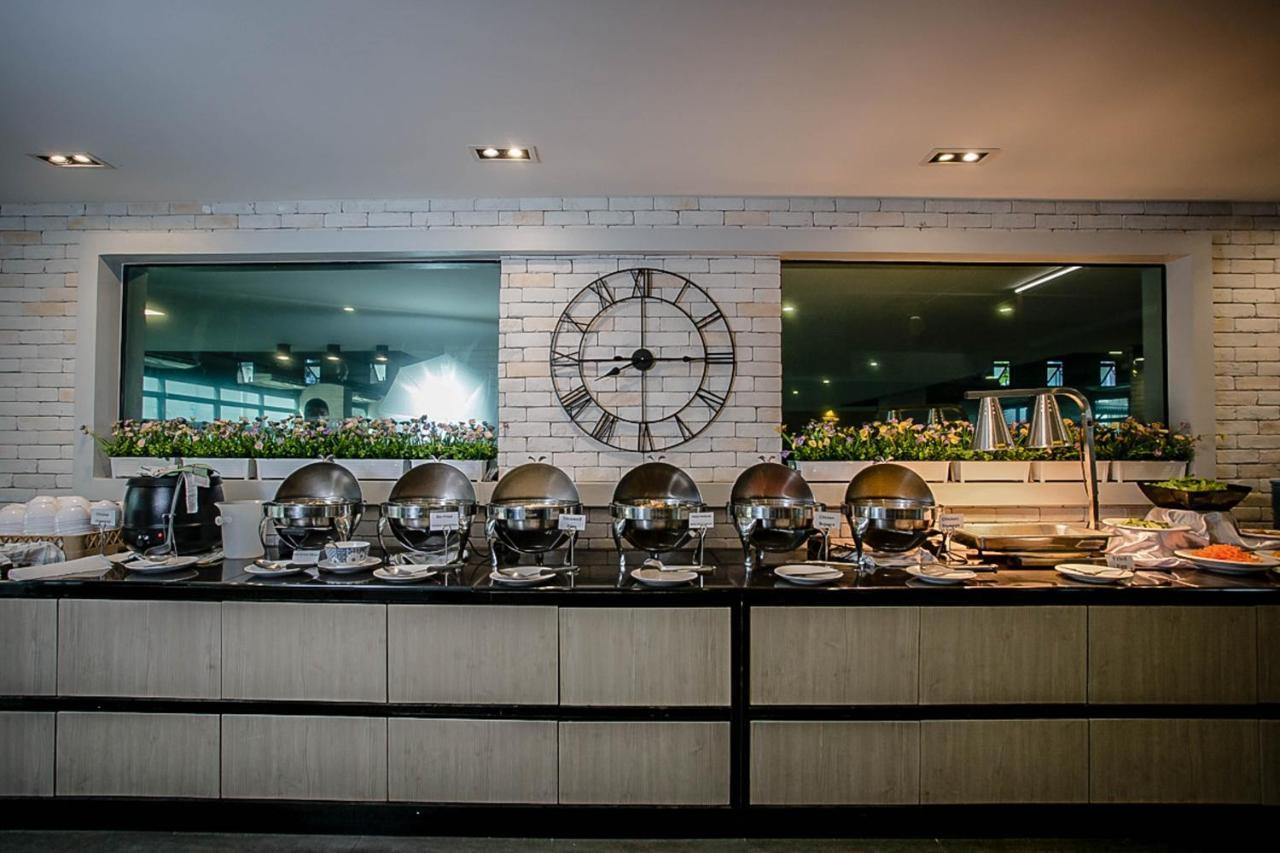 Embryo Hotel Патая Екстериор снимка